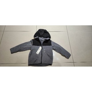 全新uniqlo灰色外套刷毛彈性保暖120CM