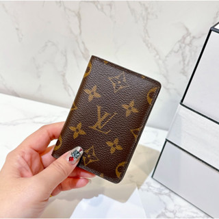 二手旗艦 LOUIS VUITTON LV 咖啡色 字紋 對開 卡夾 名片夾(中友店)