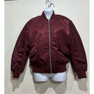 Uniqlo 百貨專櫃 女性 雙面穿 鋪棉 經典 飛行外套，雙面雙側壓釦口袋，保暖實穿，豆沙紅色M號，99成新零碼商品