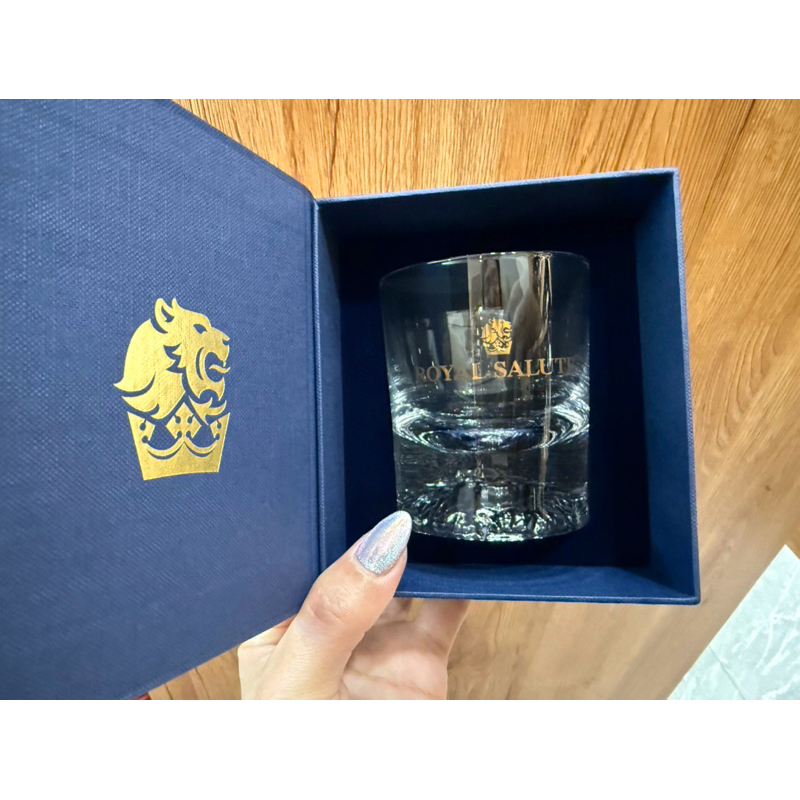 皇家禮炮獅王威杯 （新春新品