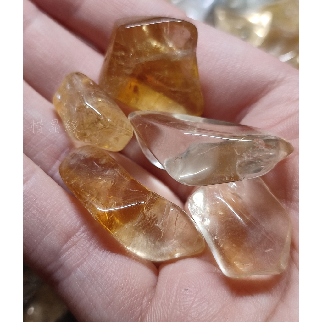 《惜晶緣》天然 黃水晶 滾石 打磨 原石 清透 好品質 巴西 黃晶 消磁 淨化 原礦，清透黃晶原石(1.5-4cm)