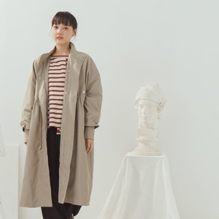 【MOSS CLUB】立領束腰率性長版風衣長袖外套 軍綠 卡 咖
