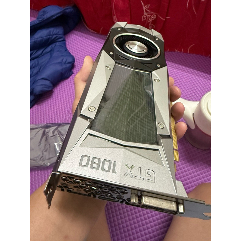 賣GTX1080顯示卡（GTX1070、RTX2060參考）