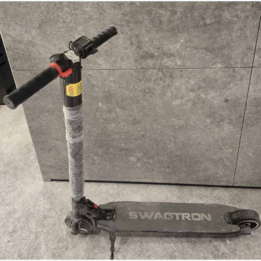 二手 美國 SWAGTRON SWAGGER 潮格 五段變速 摺疊車 碳纖維電動滑板車 輕碳纖維 全球最輕CP值最高