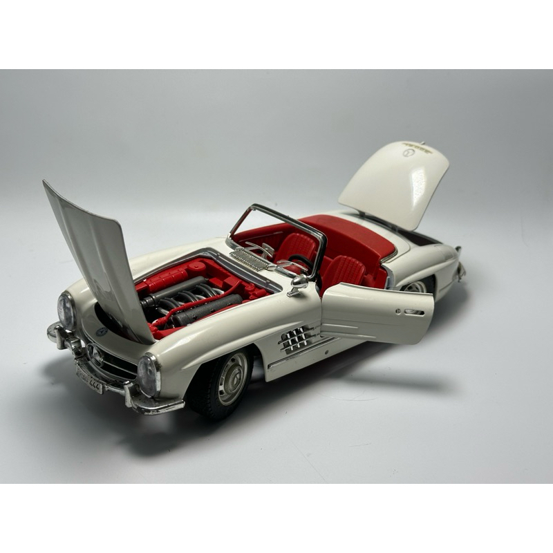1/18 義大利製 戰損 Bburago benz 300sl 賓士 007 模型車 非 京商 IG 1/43