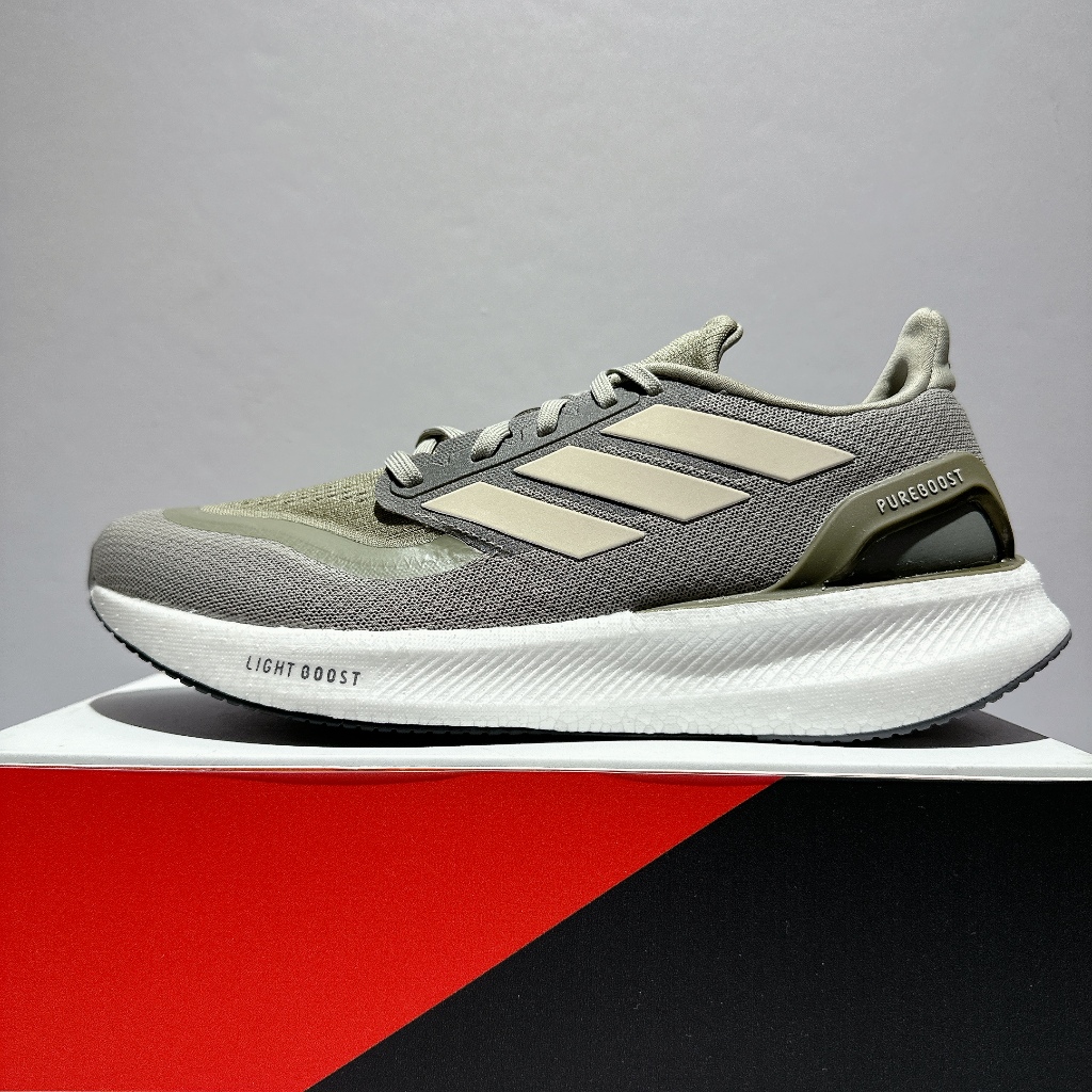 adidas 軍綠慢跑鞋的價格推薦 - 2025年6月 | 比價比個夠BigGo
