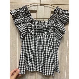 短袖 全新 格紋女裝短版上衣 無袖夏天上衣 波浪荷葉袖 伸縮造型領口 可愛氣質現貨