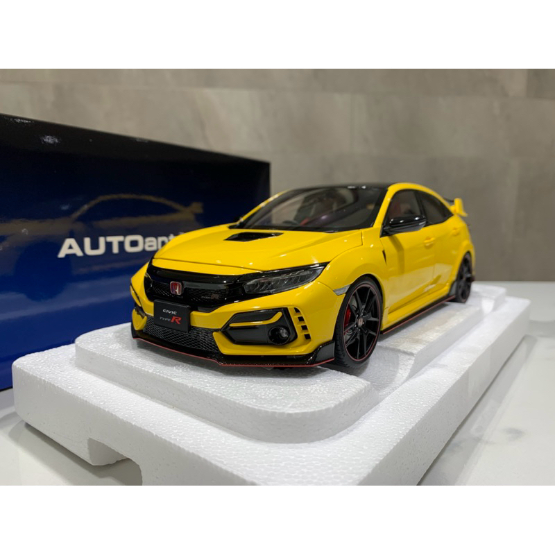 1/18 AUTOart Honda Civic Type R (FK8) Limited Edition 黃
