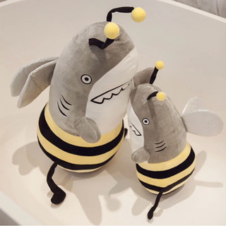 鯊逼bee-35cm療癒娃娃抱枕/我快笑死了/交換禮物