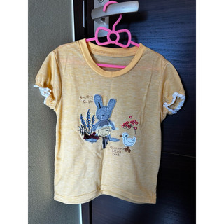 🌟二手童裝👶 韓系平價服飾-袖口雷絲刺繡短T (已售出)
