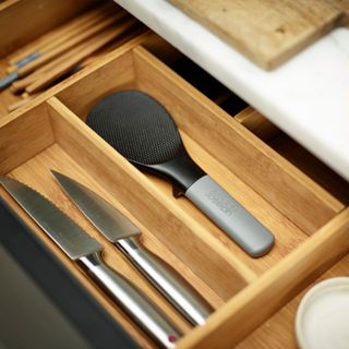 【英國 Joseph Joseph】Elevate系列 不沾桌矽膠料理器具-多款《泡泡生活》不沾桌 矽膠 湯匙 廚具