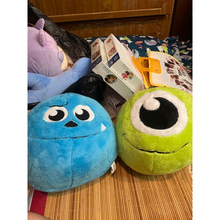 Disney tsum tsum 迪士尼 毛怪 大眼仔 怪獸電力公司 圓滾滾玩偶 暖手抱枕