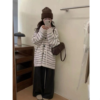 𝐔𝐦𝐚𝐢秋冬斷款出清現貨｜熱賣款😻寬鬆排釦條紋針織連帽外套（1340）