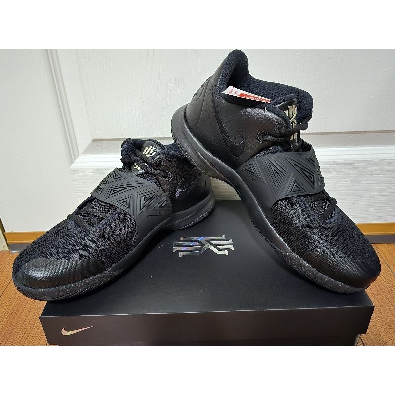 ☆全新 Nike 耐吉 KYRIE FLYTRAP 3 EP 籃球鞋 / 耐磨鞋