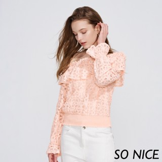 SO NICE【特惠】荷葉一字領繡花蕾絲縮腰上衣｜都會時尚女裝【75431002】
