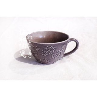 +佐和陶瓷餐具批發+【紫花飛蝶舞拿鐵杯-日本製 XL13102-21B】馬克杯 咖啡杯 茶 杯 下午茶 茶杯 喝茶 花