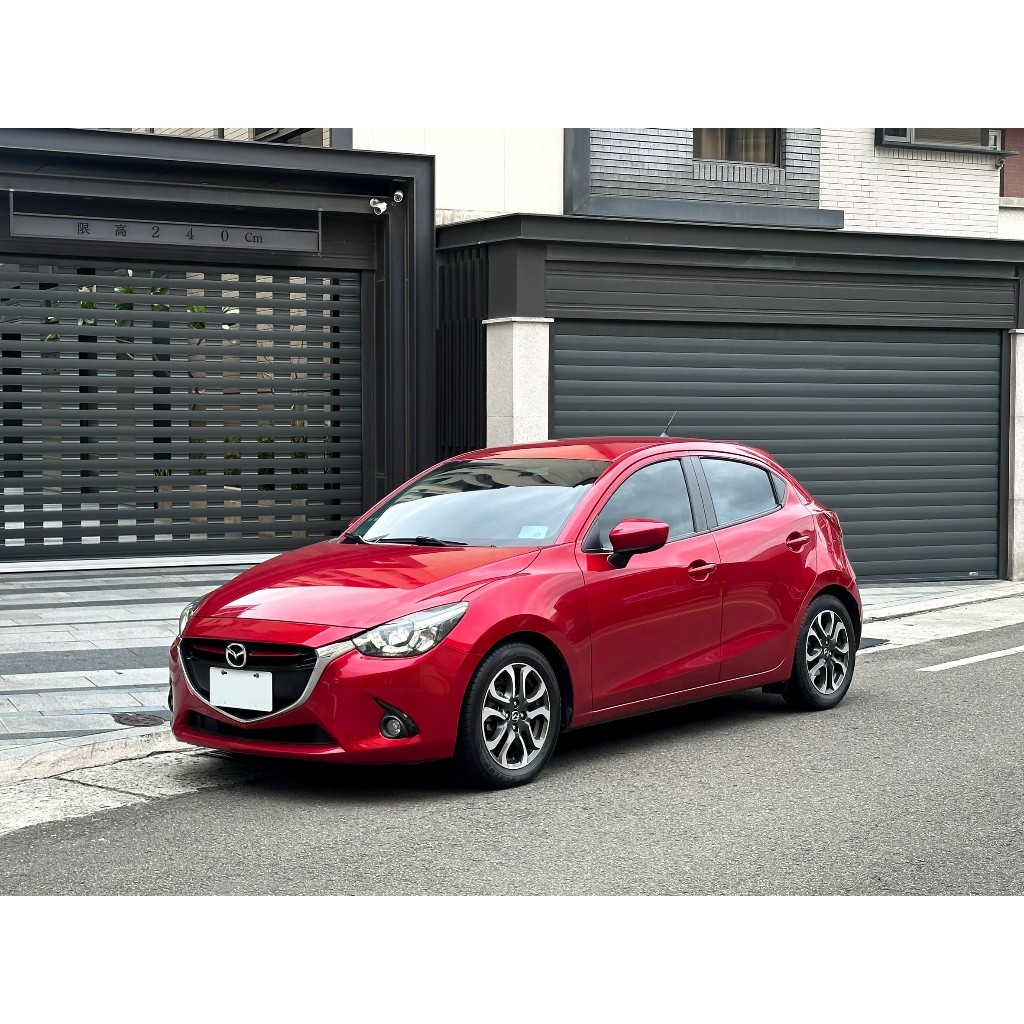【力捷國際車業】2015 Mazda2 1.5 頂級型
