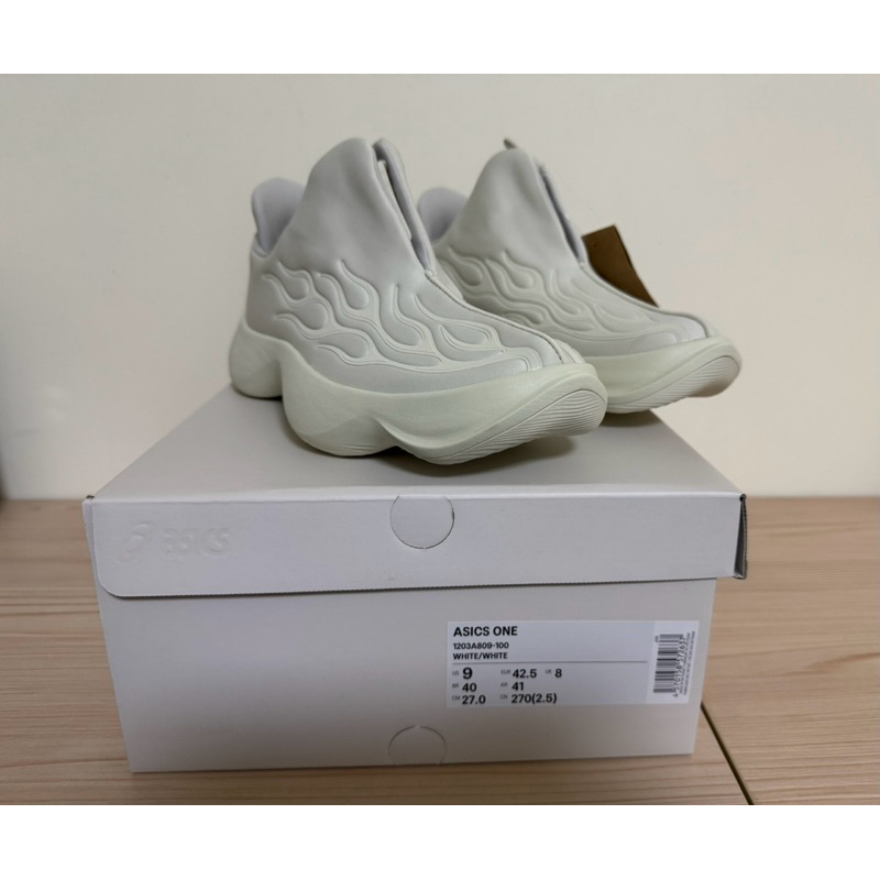 現貨 ONE OK ROCK TAKA asics(白）US9號
