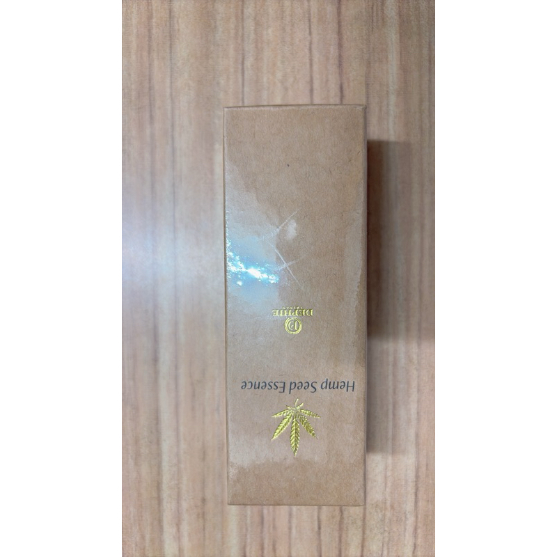 DEPHIE CARES大麻籽保濕精華