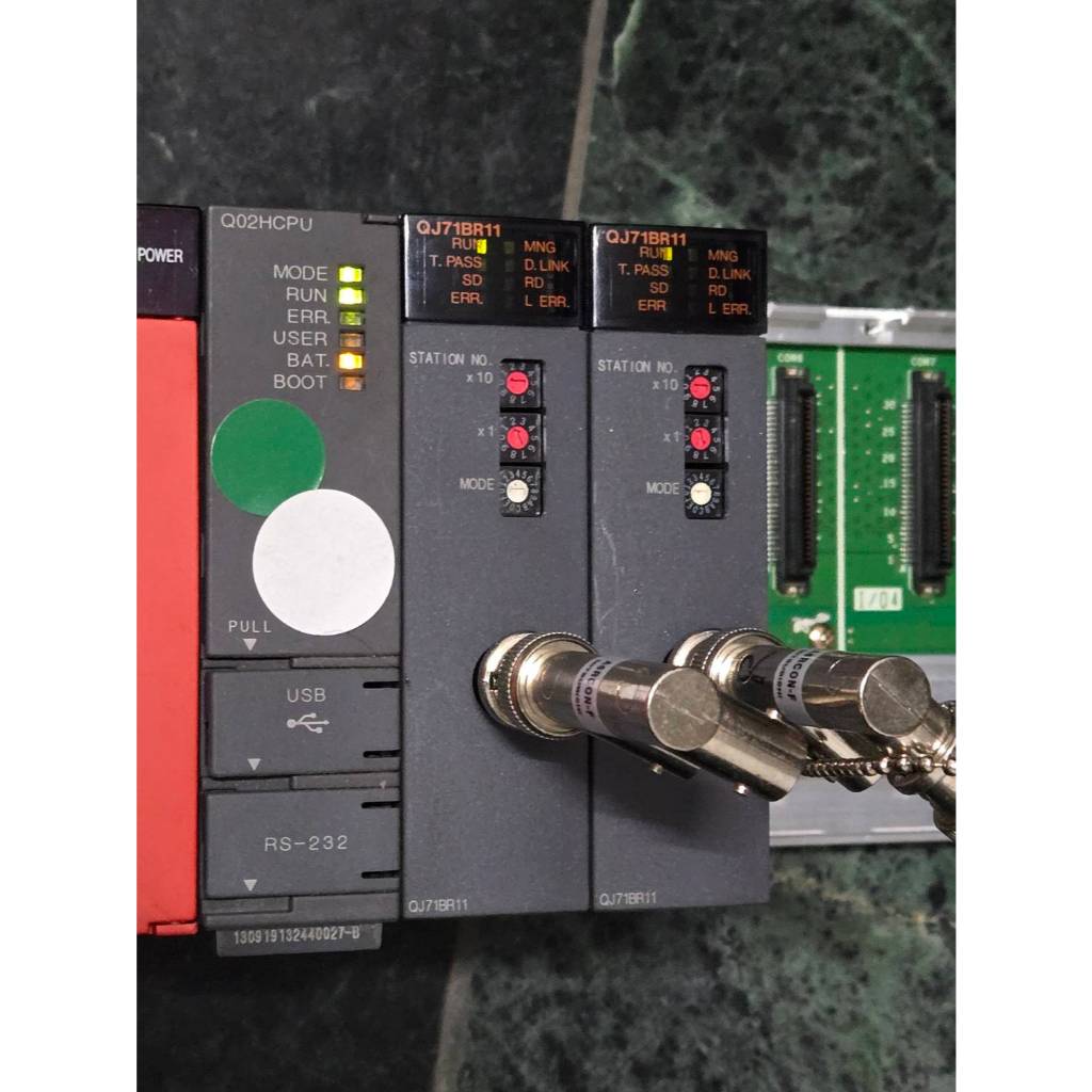三菱Q系列通訊 QJ71BR11 DATA LINK模組 有附A6RCON-F接頭