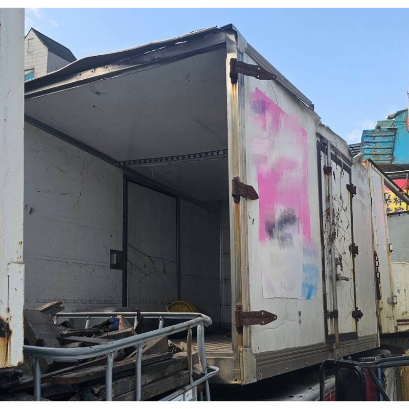 便宜賣白鐵的九呎半貨車車廂車櫃沒後門中古車廂便宜出售可當農用倉庫多功能倉庫雜物間飼料間儲藏室