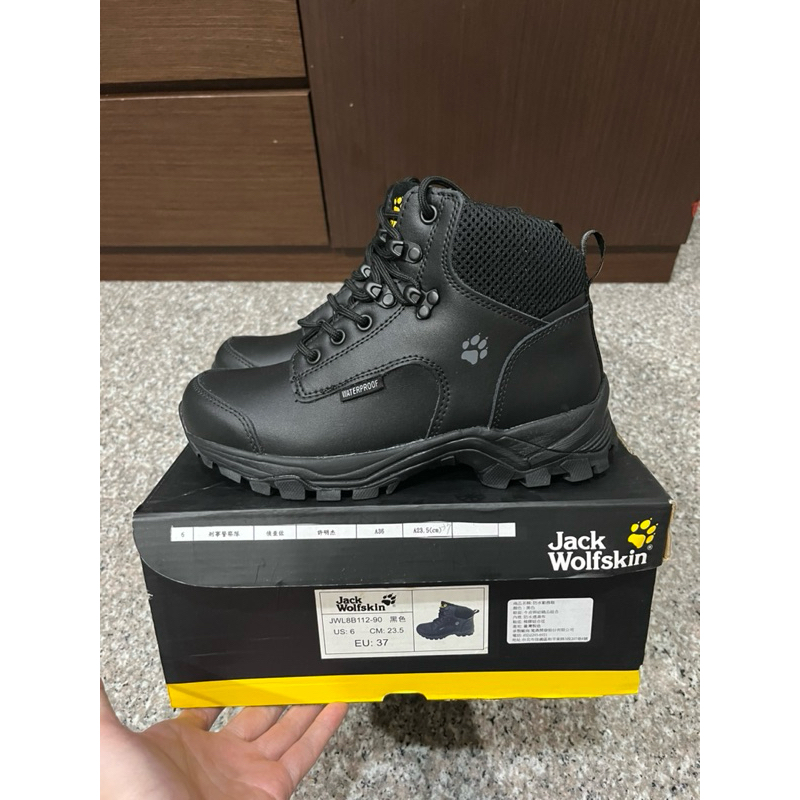 Jack Wolfskin 登山鞋