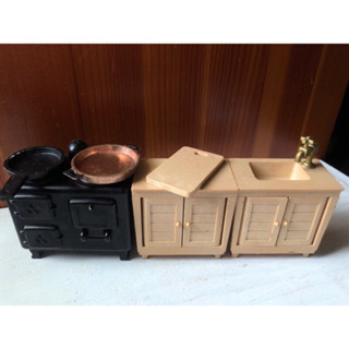 ✤鳩日堂 絕版早期 森林家族 早期廚房 含鍋具 瓦斯爐 火爐 烤爐 流理臺 洗手檯 平底鍋 砧板 娃娃屋 家家酒 玩具