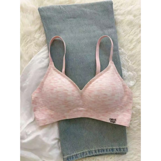 【PIGLET】臺灣出貨 小胸超聚攏無痕女性內衣 上身A杯變C杯顯大外擴型少女內衣 無鋼圈軟支撐收副乳防下垂女性文胸罩