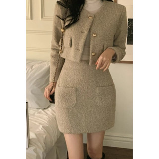 🇰🇷Chloe C. 韓國東大門服飾🇰🇷 eeyou 正韓毛料小香風外套短裙套裝.簡約約會款