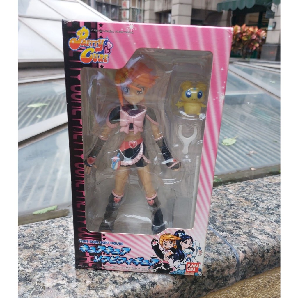 B-8 櫃 ： 2006年 美墨渚 黑天使 CURE BLACK 軟膠 光之美少女 PRETTY CURE BANDAI