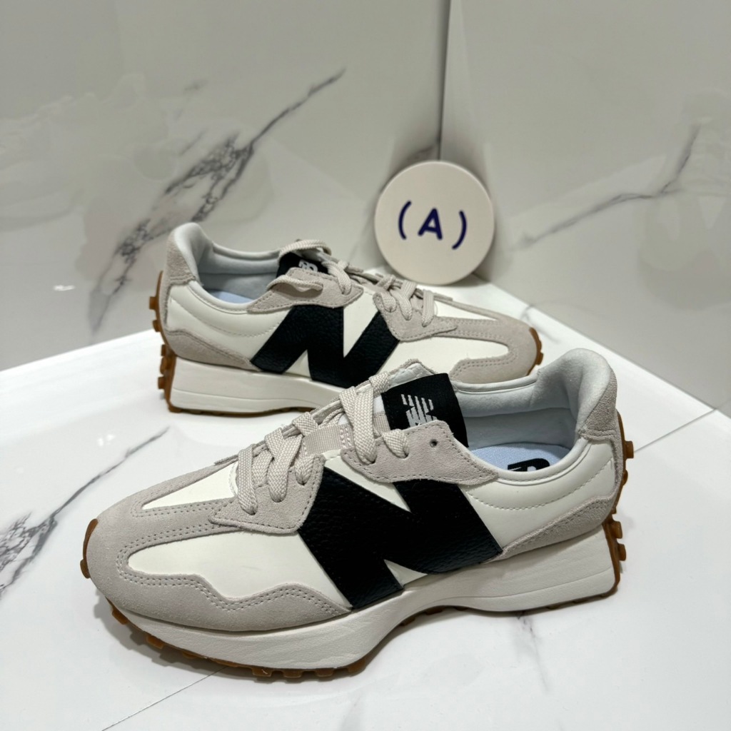 Mr.A😈A先生 New balance 327 休閒鞋 女鞋 皮革 黑色 IU NB327 現貨 白 WS327GD