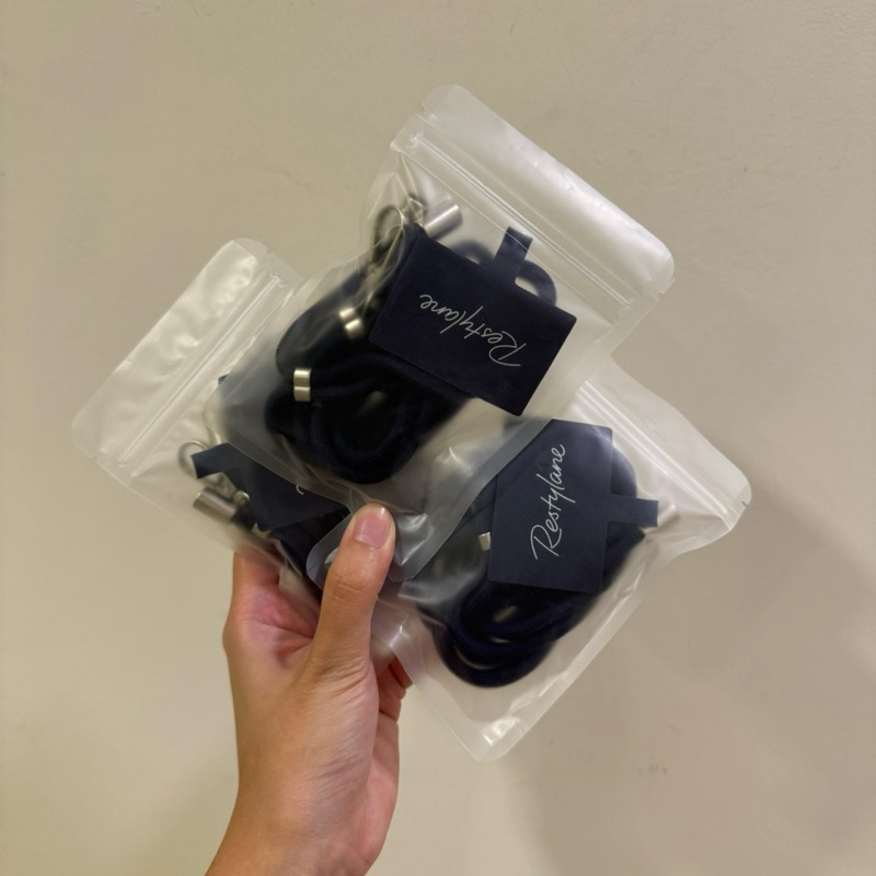 全新 Restylane 手機掛繩