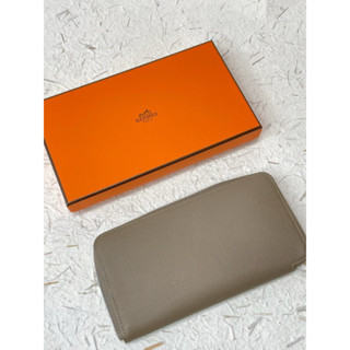 在臺現貨💛52980 愛馬仕 Hermes silkin 絲巾內裡小狗 自由之城 拉鍊長夾 大象灰
