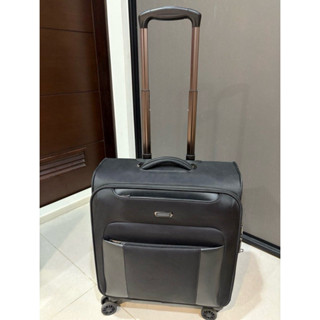 美國旅行者登機箱。。