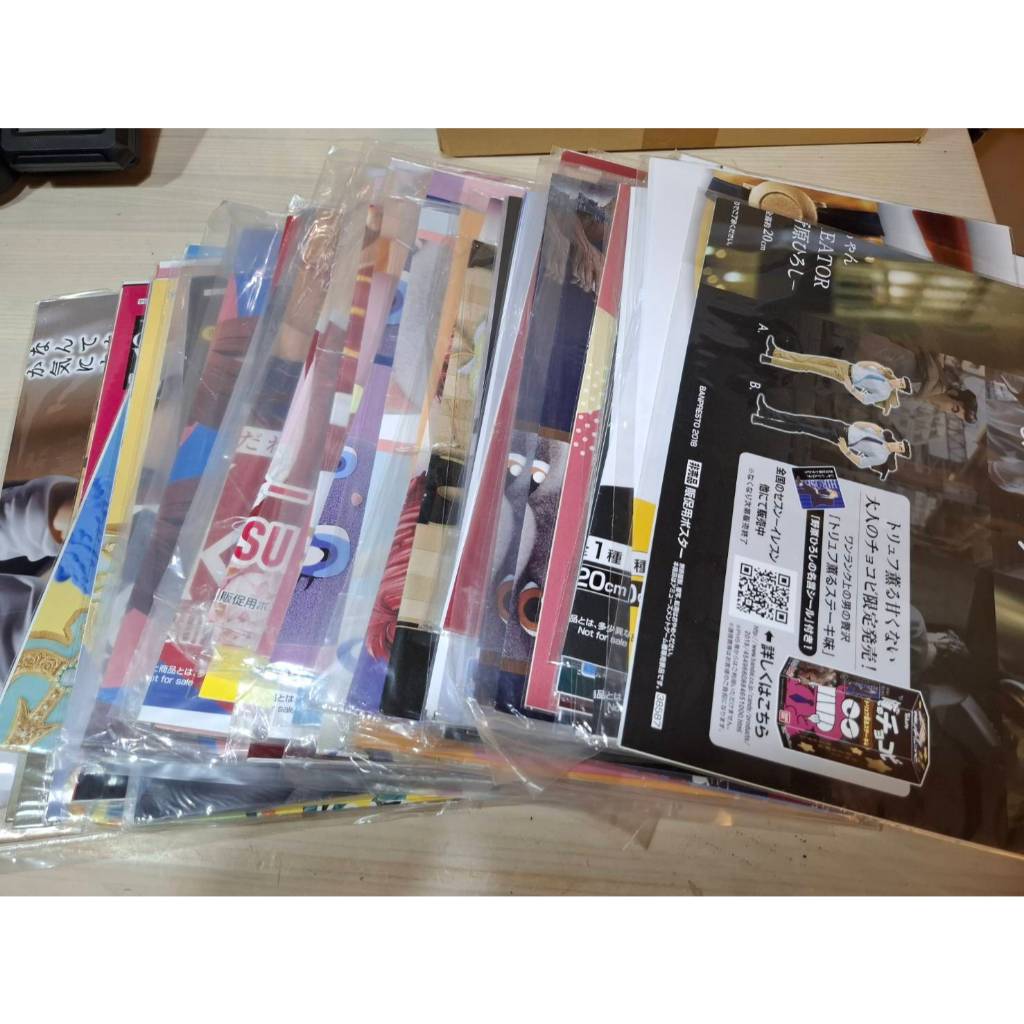 全新 日版 日本娃娃機海報 促販用 非賣品 蠟筆小新QPOSKET數碼寶貝寶可夢搞笑藝人美少女戰士一拳超人間諜家家酒 A