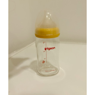 3. 貝親Pigeon母乳實感玻璃寬口奶瓶160ml