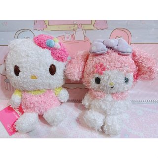 ♥小公主日本精品♥ Hello Kitty 美樂蒂 絨毛玩偶娃娃 玩偶吊飾 掌上公仔 揹包掛飾 櫻花系列 ~ 8