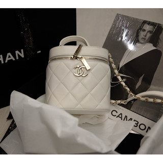 售出 CHANEL TRENDY 水桶包 化妝包 白色淡金