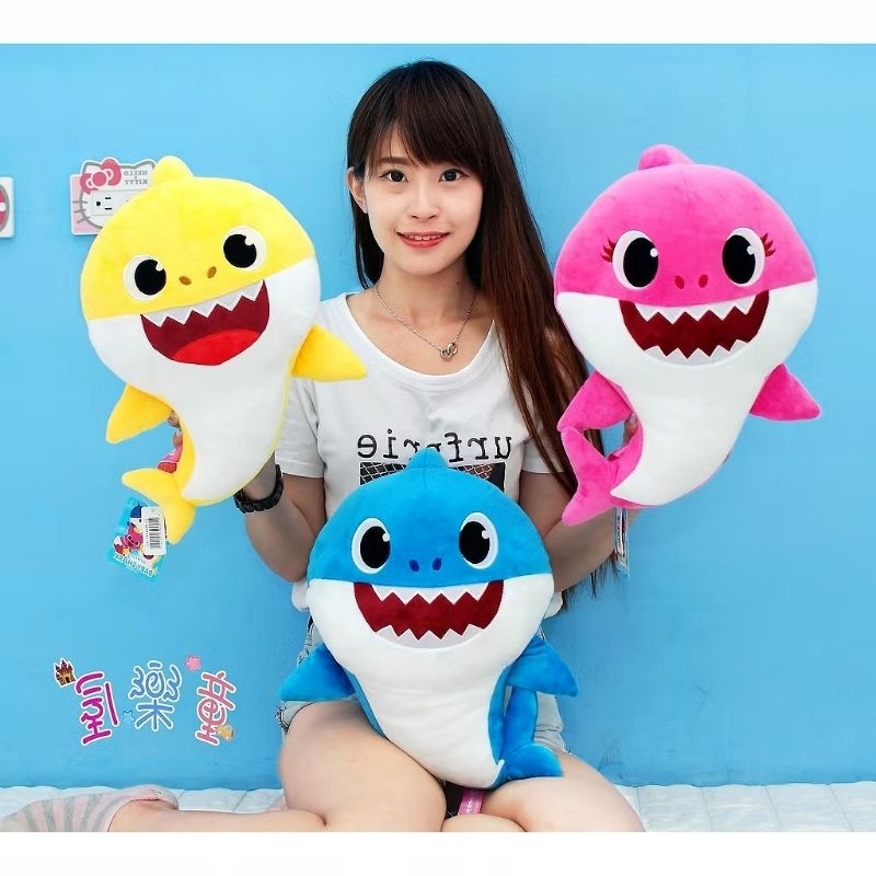 (現貨)可愛鯊魚寶寶(音樂款)~正版授權~鯊魚寶寶娃娃~碰碰狐 Baby Shark~卡通鯊魚寶寶~安撫鯊魚寶寶玩偶