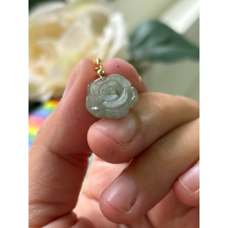 玉到愛，冰黃翡玫瑰花-5，有錢花小滴溜，可當口罩扣、項鍊、手鍊扣，雕工立體，超級可愛，14k包金扣頭，保證緬甸玉A貨翡翠