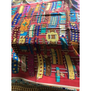 ~HERMES 附原廠盒 全新 65% CASHMERE 35%SILK 手環圖案140x140cm大圍巾