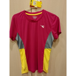 全新Diadora 排汗衫 女M 衣長62CM ,衣寬 腋下平量45CM