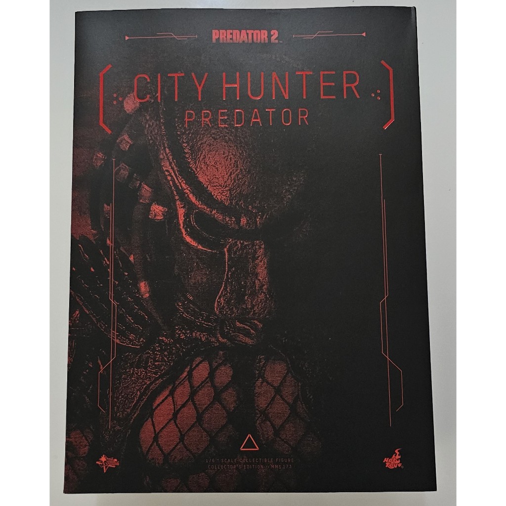 Hot Toys MMS 173 City Hunter Predator 1/6 original 2012 NEW