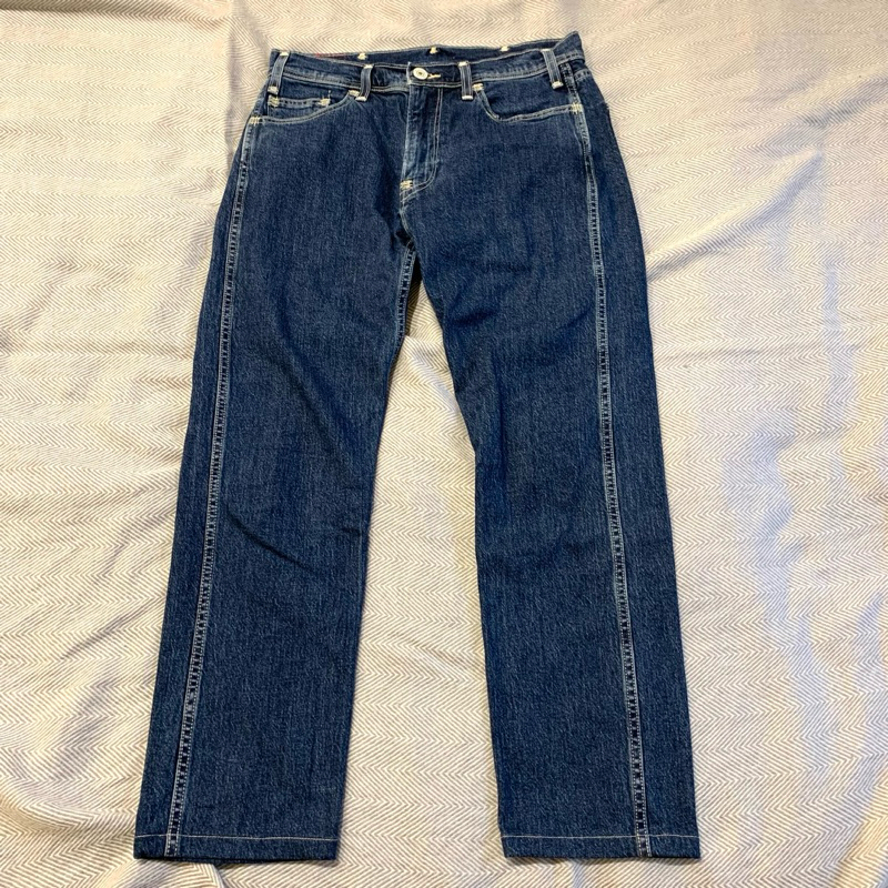 Levi’s RED系列502牛仔褲