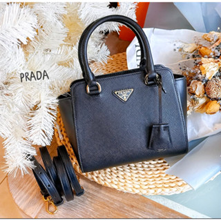 二手旗艦 PRADA 黑色 全皮 三角牌 LOGO MINI 手提包 斜揹包 兩用包 (中友店)