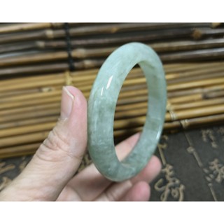 【禾賢行】天然翡翠.緬甸玉.冰糯種淺湖水綠翡翠手鐲-17.9圍.手鐲.H24012401198