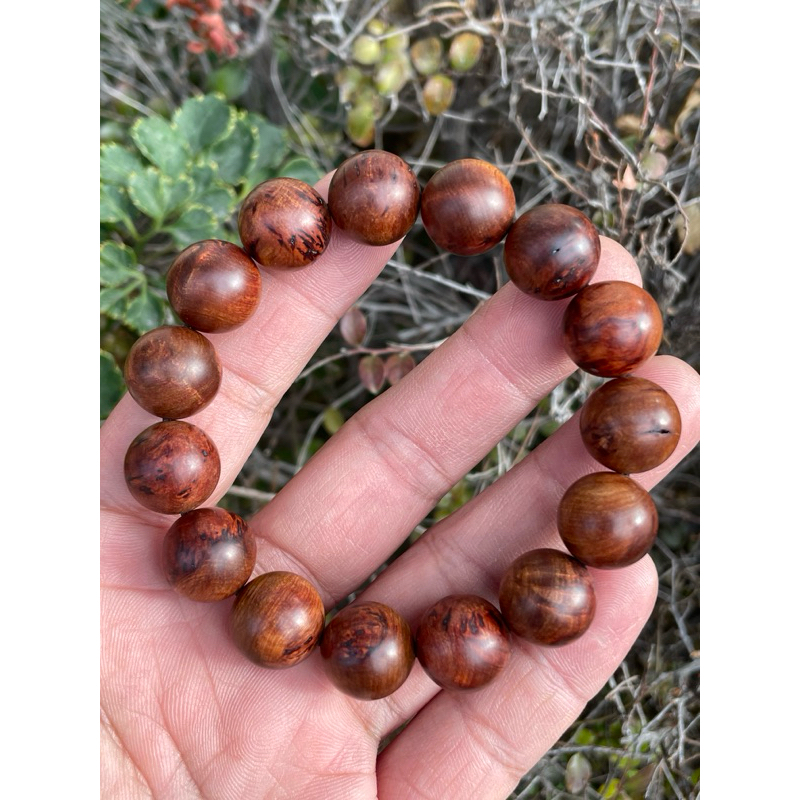 收藏級重油台灣北部肖楠‼️復興‼️產區蚯蚓🪱釘瘤粉紫紅油酯多彩鳳尾閃花14mm秒沉水手珠！平安健康招財！