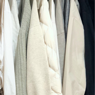 二手衣 3/22更新 Net Uniqlo 50% t恤 帽踢 大學t 牛仔褲 西裝褲 針織背心 長裙 漁夫帽 飛行外套