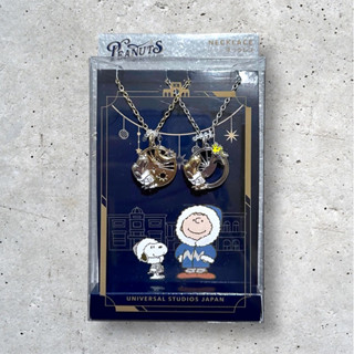 現貨💟日本 環球影城 聖誕節 史努比 查理布朗 吊飾娃娃 項鍊 票卡套 耳環 化妝包 馬克杯 髮夾 原子筆 方巾