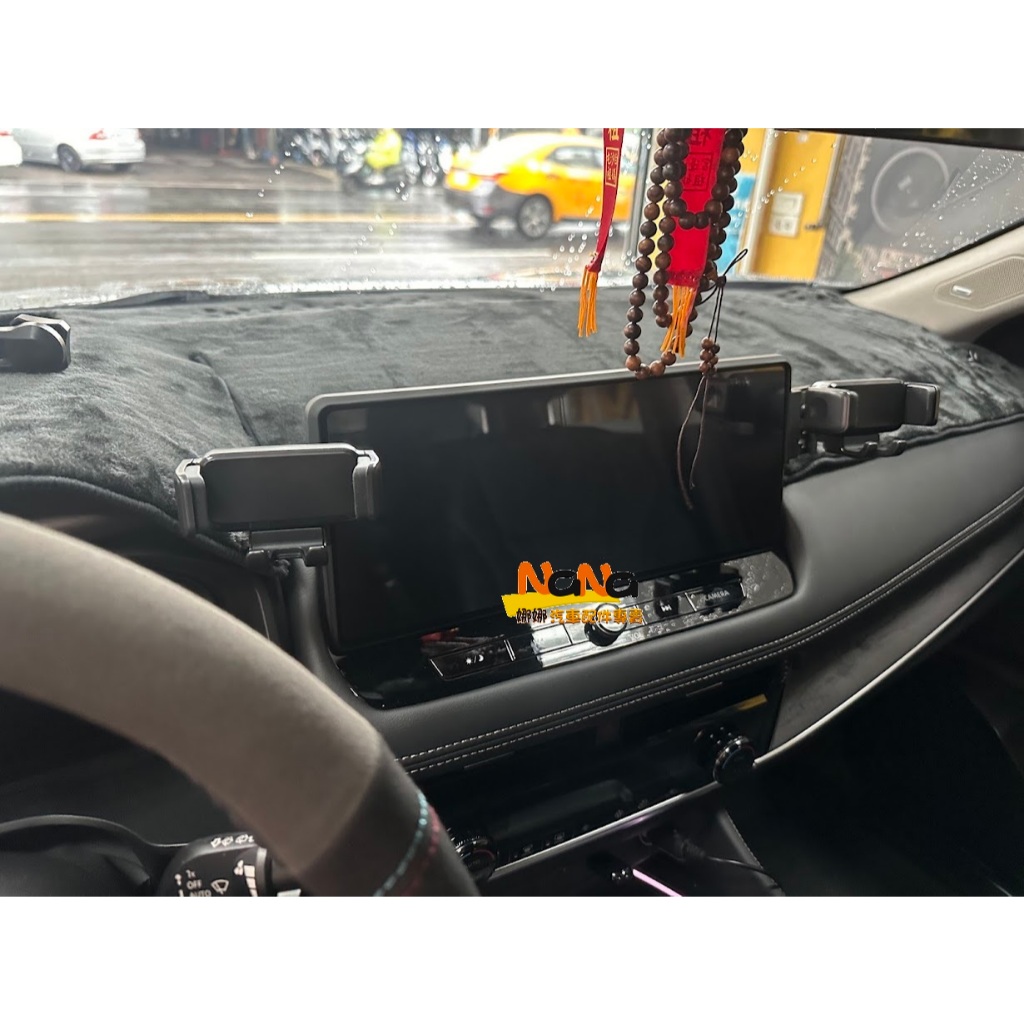[[娜娜汽車]]日產 T33 X-TRAIL 專用 手機支架 重力款 螢幕套框款 雙手機架 (機座+手機架)